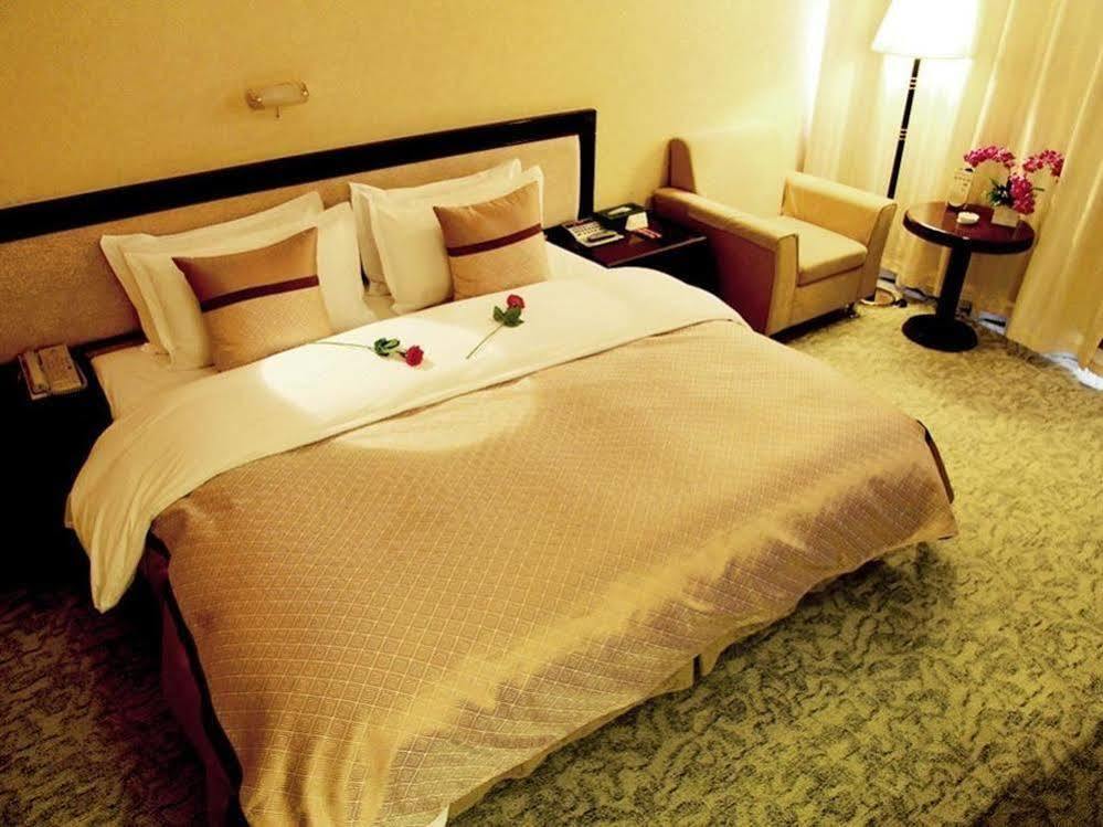 Kunming Zhongyu Hotel Buitenkant foto